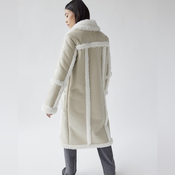 Urban Outfitters Willa Sherpa Fleece Sherling Vegan Leather Longline Coat XS NWT - Picture 2 of 11